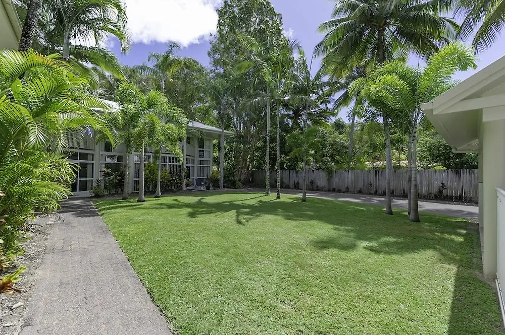 Tropical Nites Holiday Townhouses Port Douglas Australia