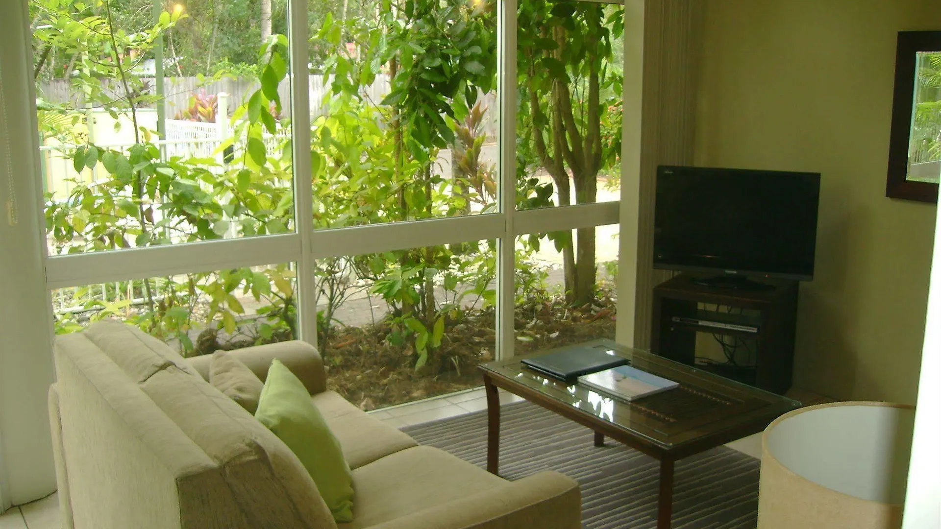 Tropical Nites Holiday Townhouses Port Douglas 4*,  Australia